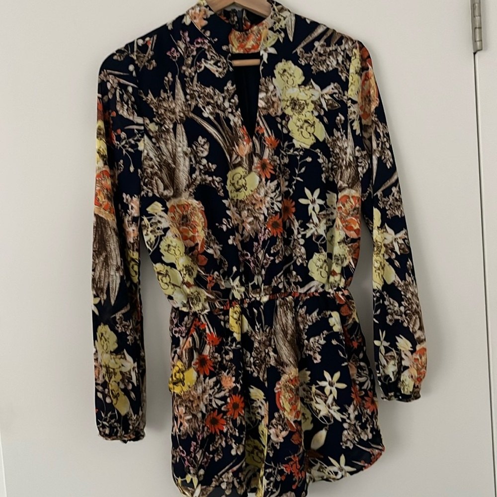 Jumpsuit flowered like new
